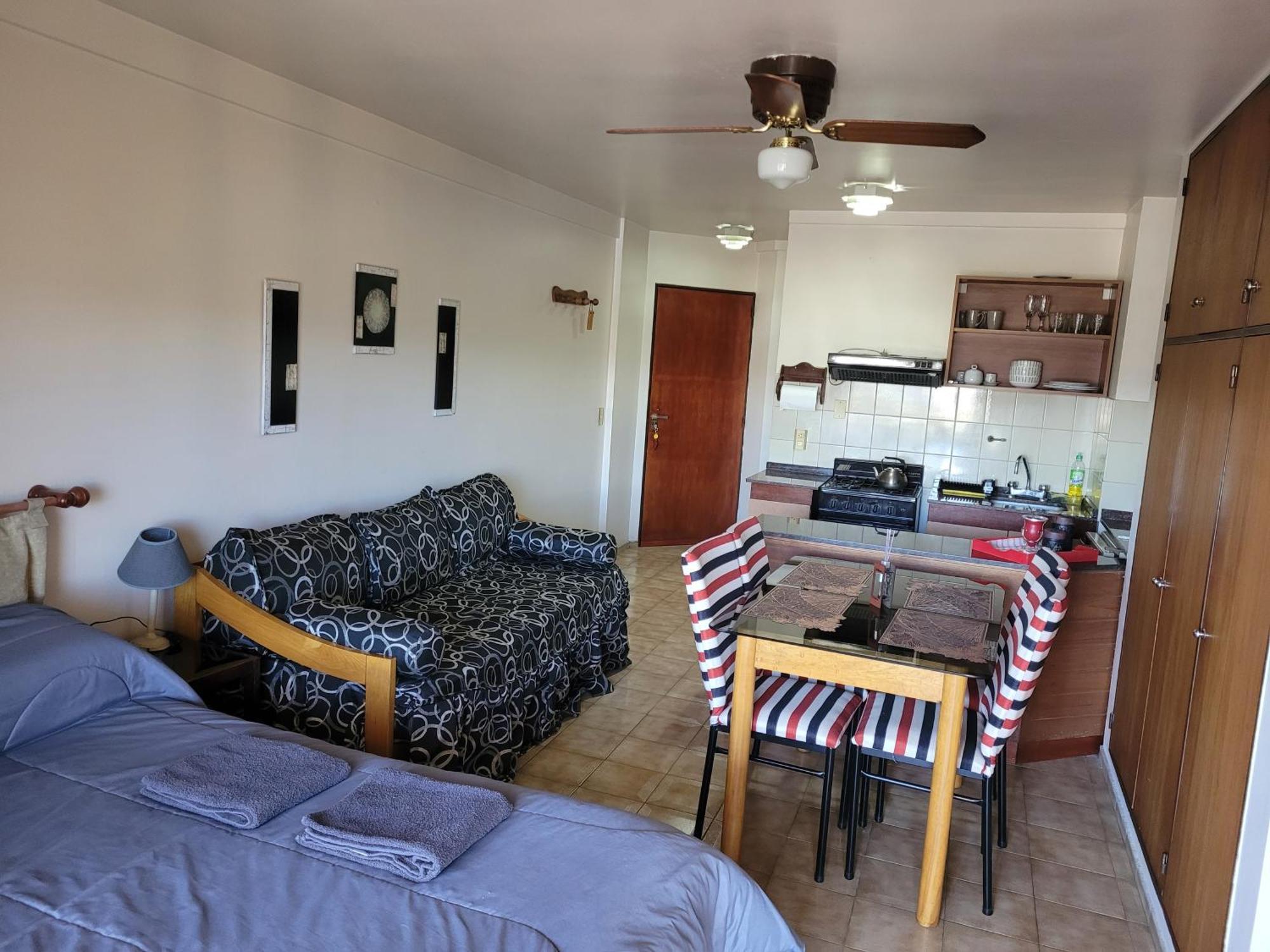 Apartamento Departamento Centro Carlos Paz - Complejo Acuario Ii